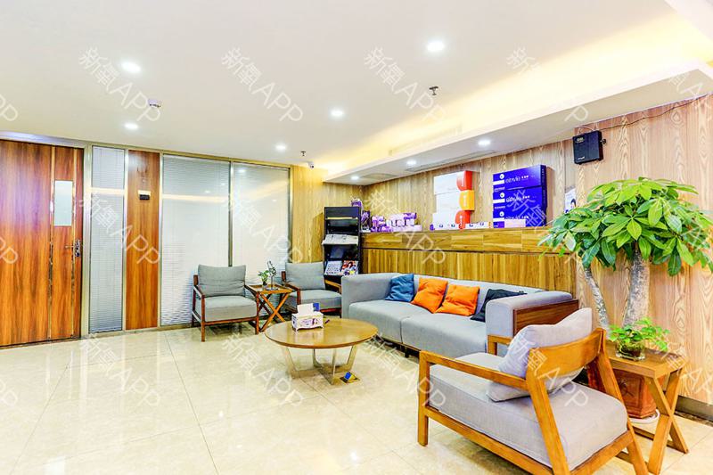 深圳富华医疗美容医院膨体假体隆鼻哪个医生好？及价格参考攻略